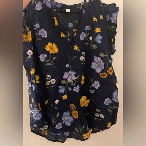 New with tags Old Navy Floral top